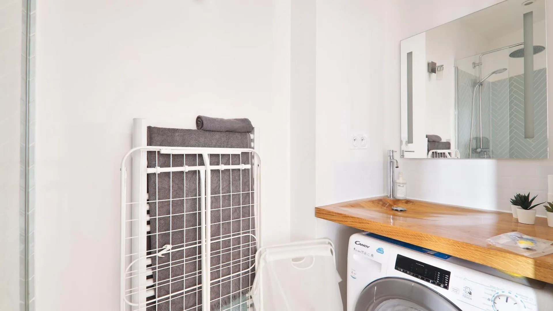 Apartment Studio Quartier Saint Michel Notre Dame Paris France